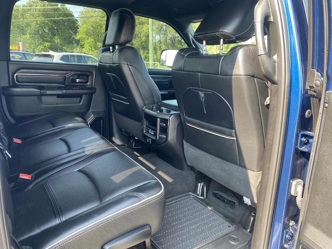 RAM 2500 Limited 4x4 Mega Cab 6'4" Box 2022