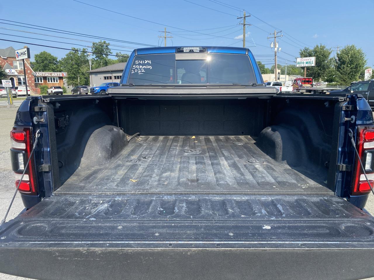 RAM 2500 Limited 4x4 Mega Cab 6'4" Box 2022