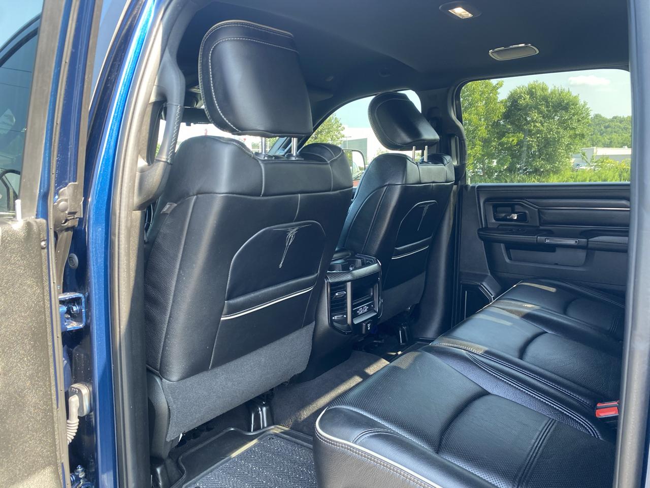 RAM 2500 Limited 4x4 Mega Cab 6'4" Box 2022