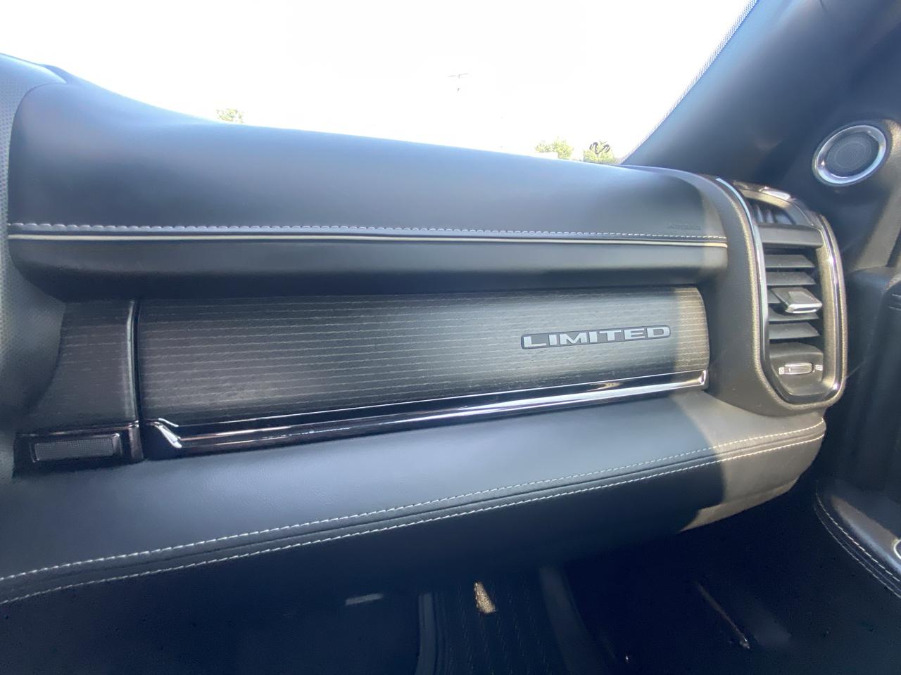 RAM 2500 Limited 4x4 Mega Cab 6'4" Box 2022