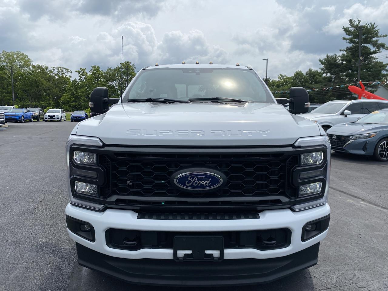 Ford Super Duty F-250 SRW XLT 4WD Crew Cab 8' Box 2023