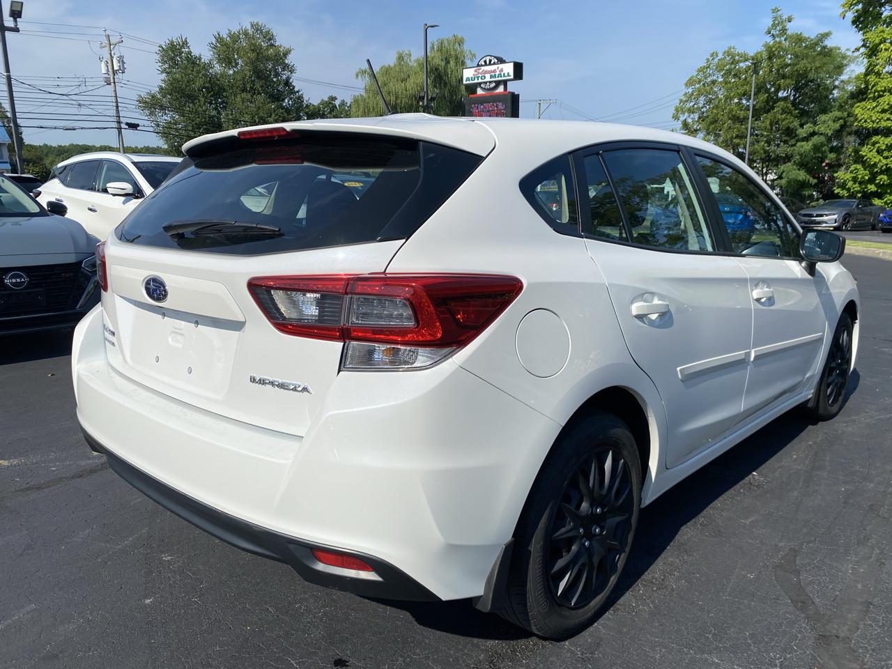 Subaru Impreza 5-door CVT 2022