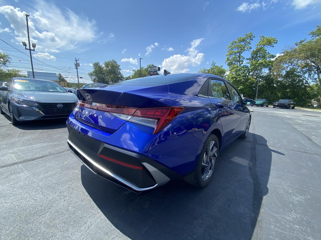 Hyundai Elantra SEL Convenience IVT 2025
