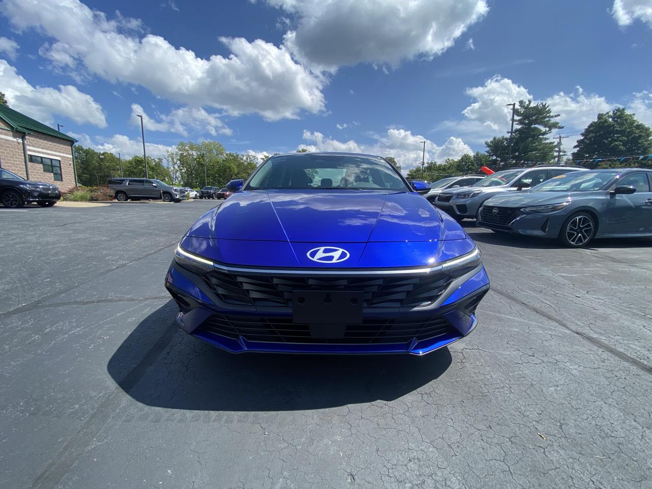 Hyundai Elantra SEL Convenience IVT 2025