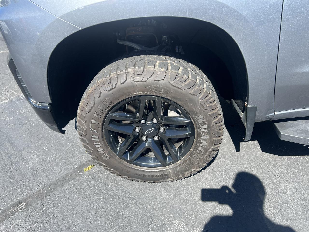 Chevrolet Silverado 1500 4WD Crew Cab 147" LT Trail Boss 2021