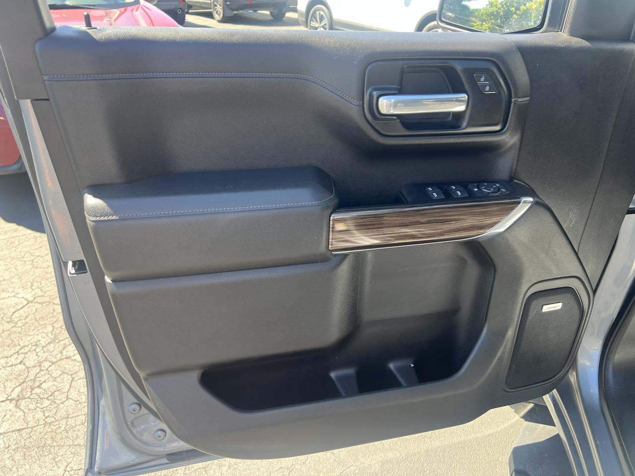 Chevrolet Silverado 1500 4WD Crew Cab 147" LT Trail Boss 2021