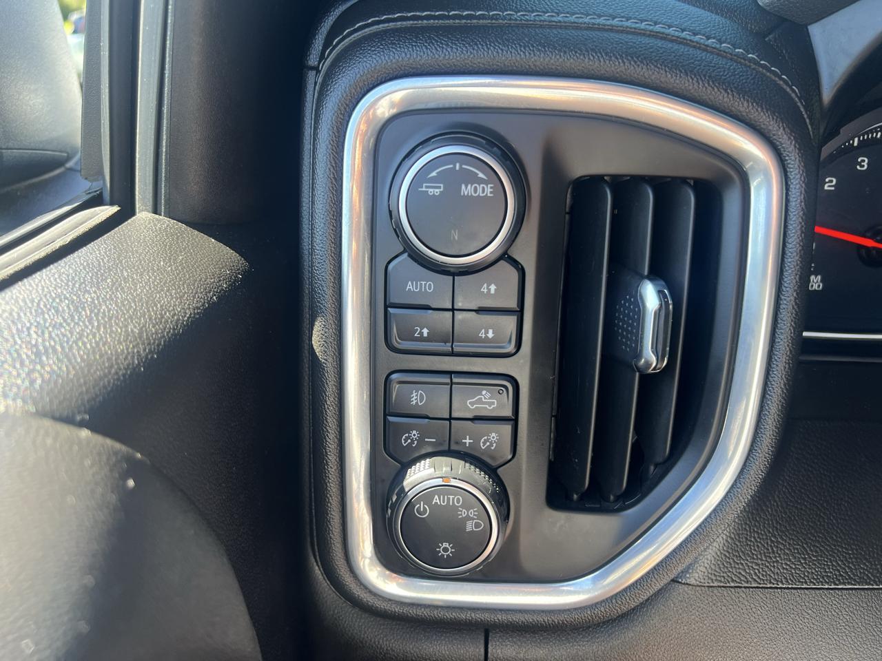 Chevrolet Silverado 1500 4WD Crew Cab 147" LT Trail Boss 2021