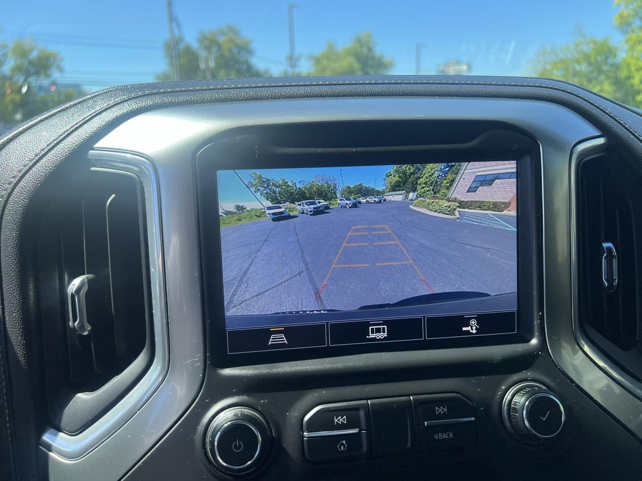 Chevrolet Silverado 1500 4WD Crew Cab 147" LT Trail Boss 2021