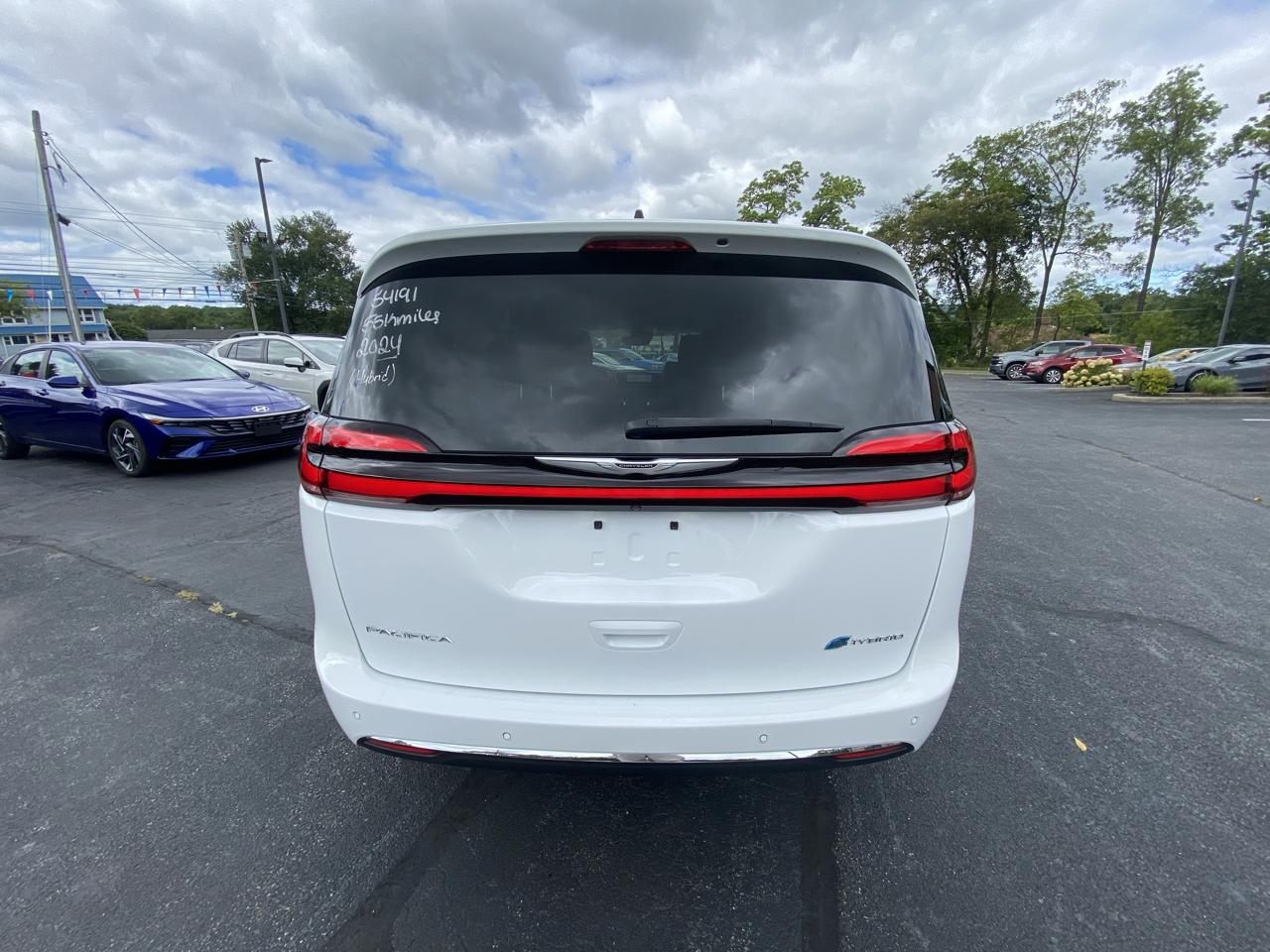 Chrysler Pacifica Hybrid Select FWD 2024