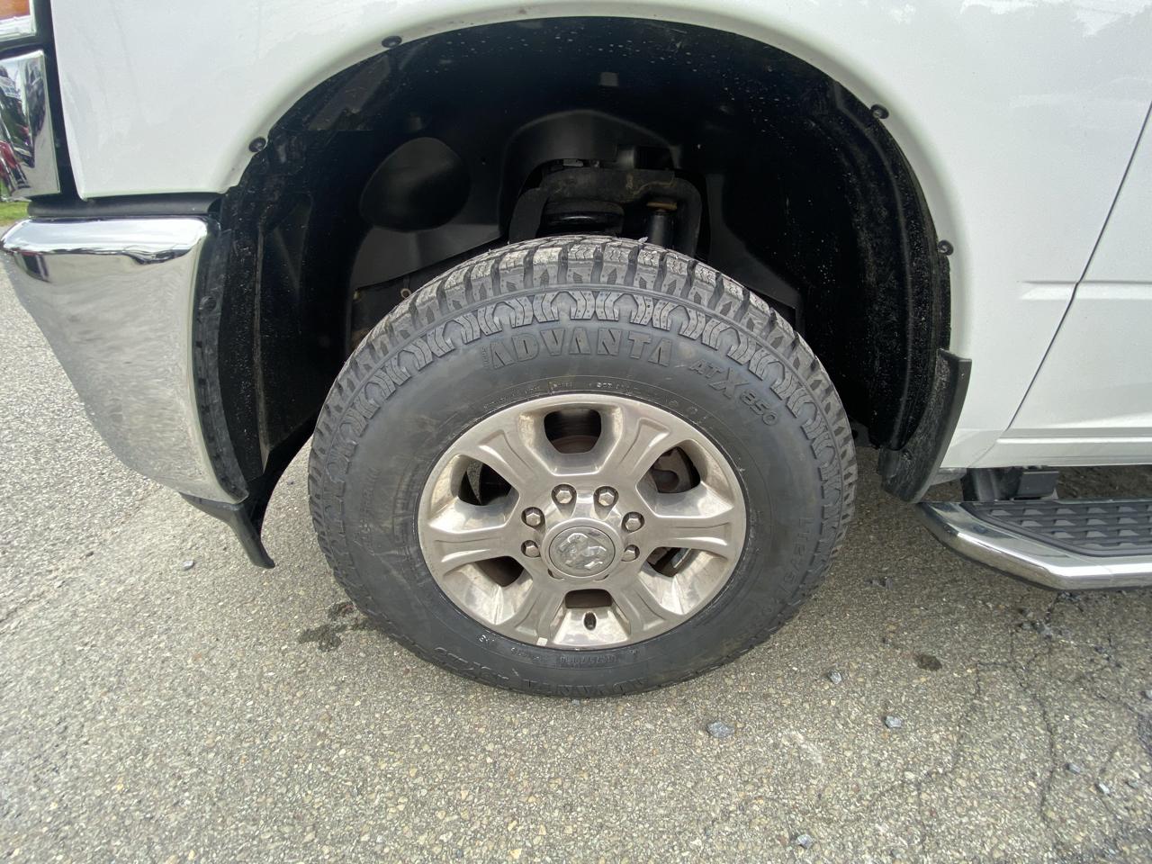 RAM 2500 Big Horn 4x4 Crew Cab 8' Box 2023
