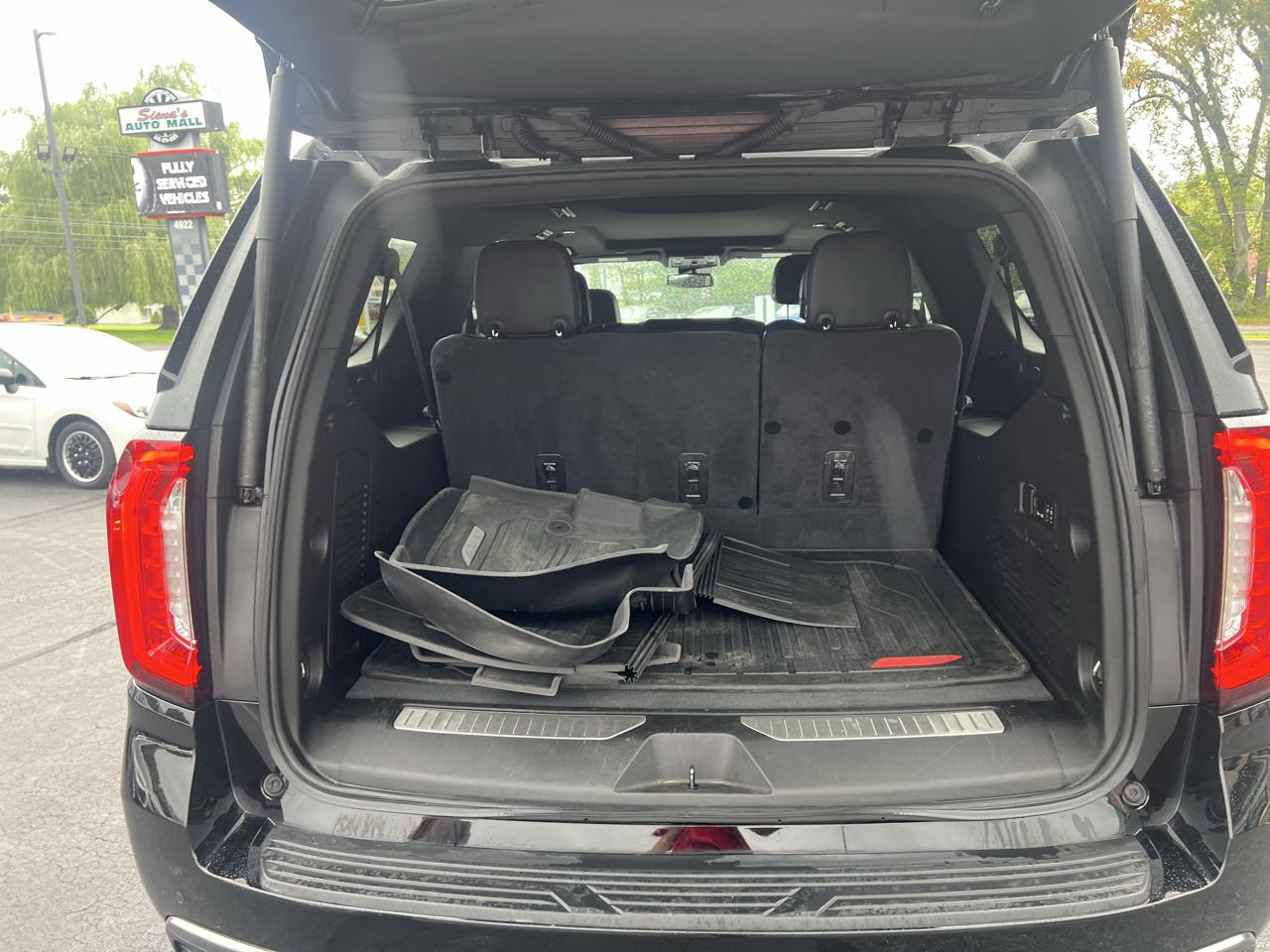 GMC Yukon XL 4WD 4dr AT4 2023
