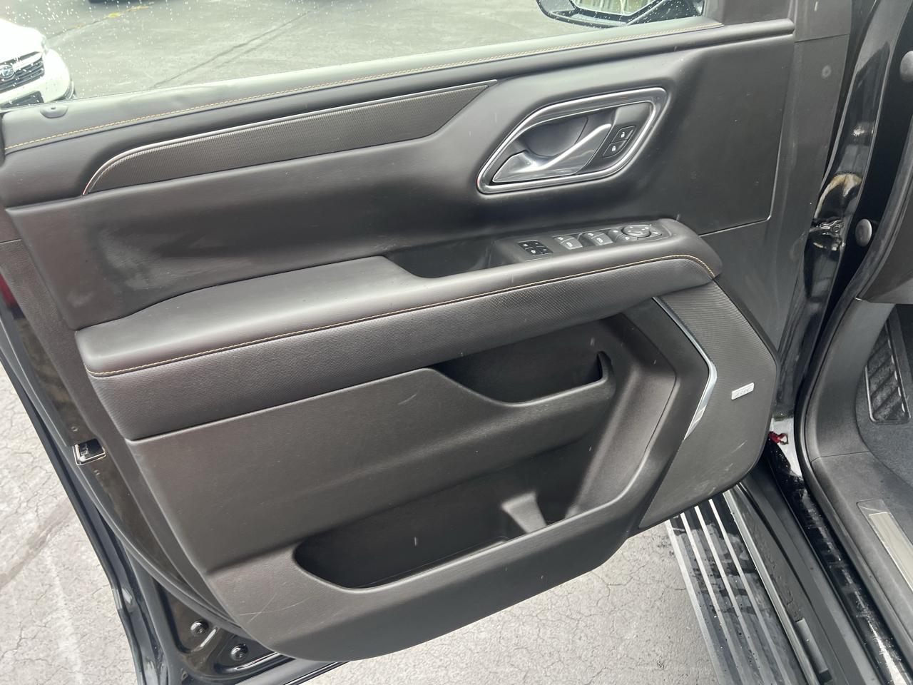 GMC Yukon XL 4WD 4dr AT4 2023