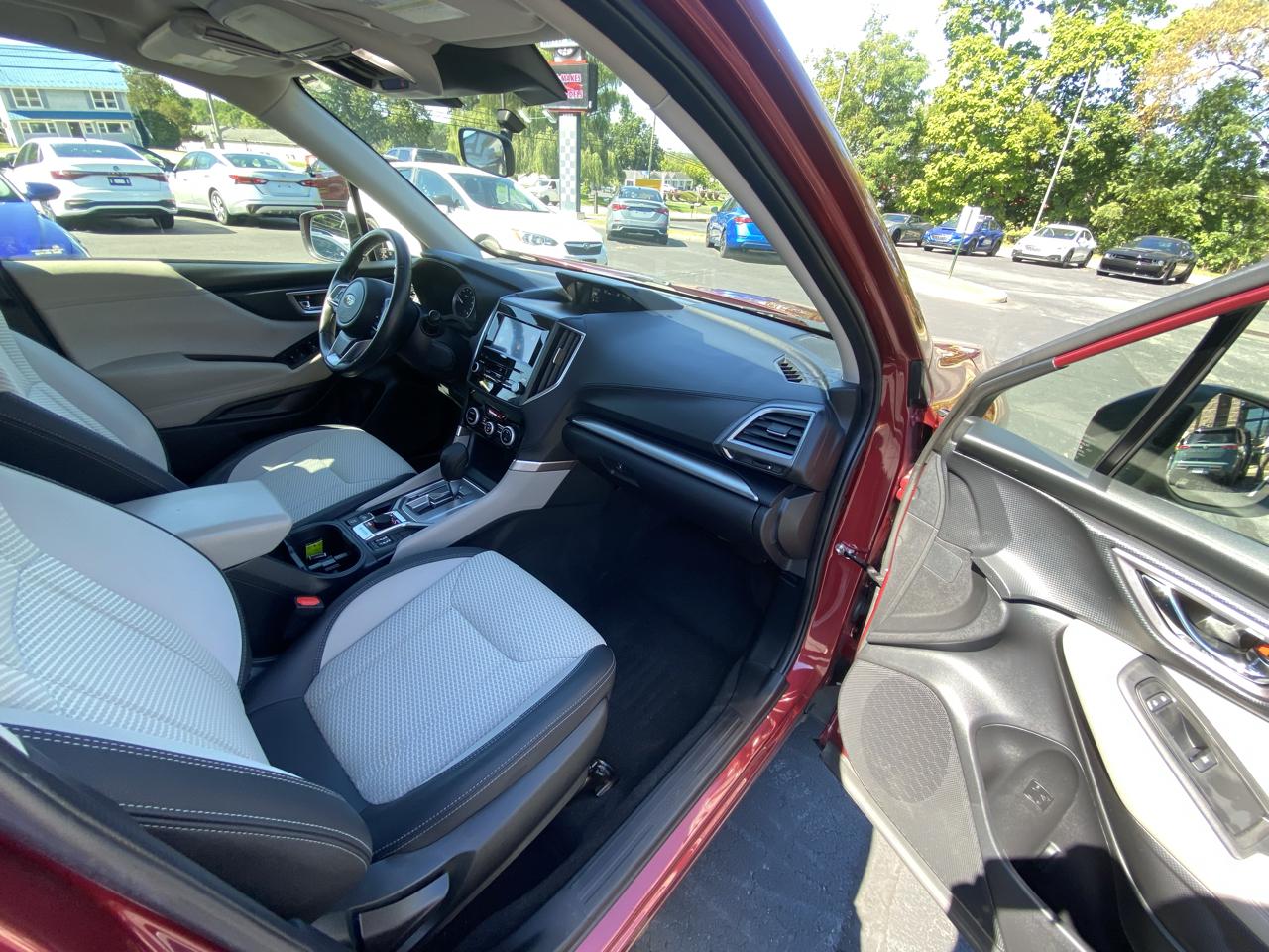 Subaru Forester Premium CVT 2022