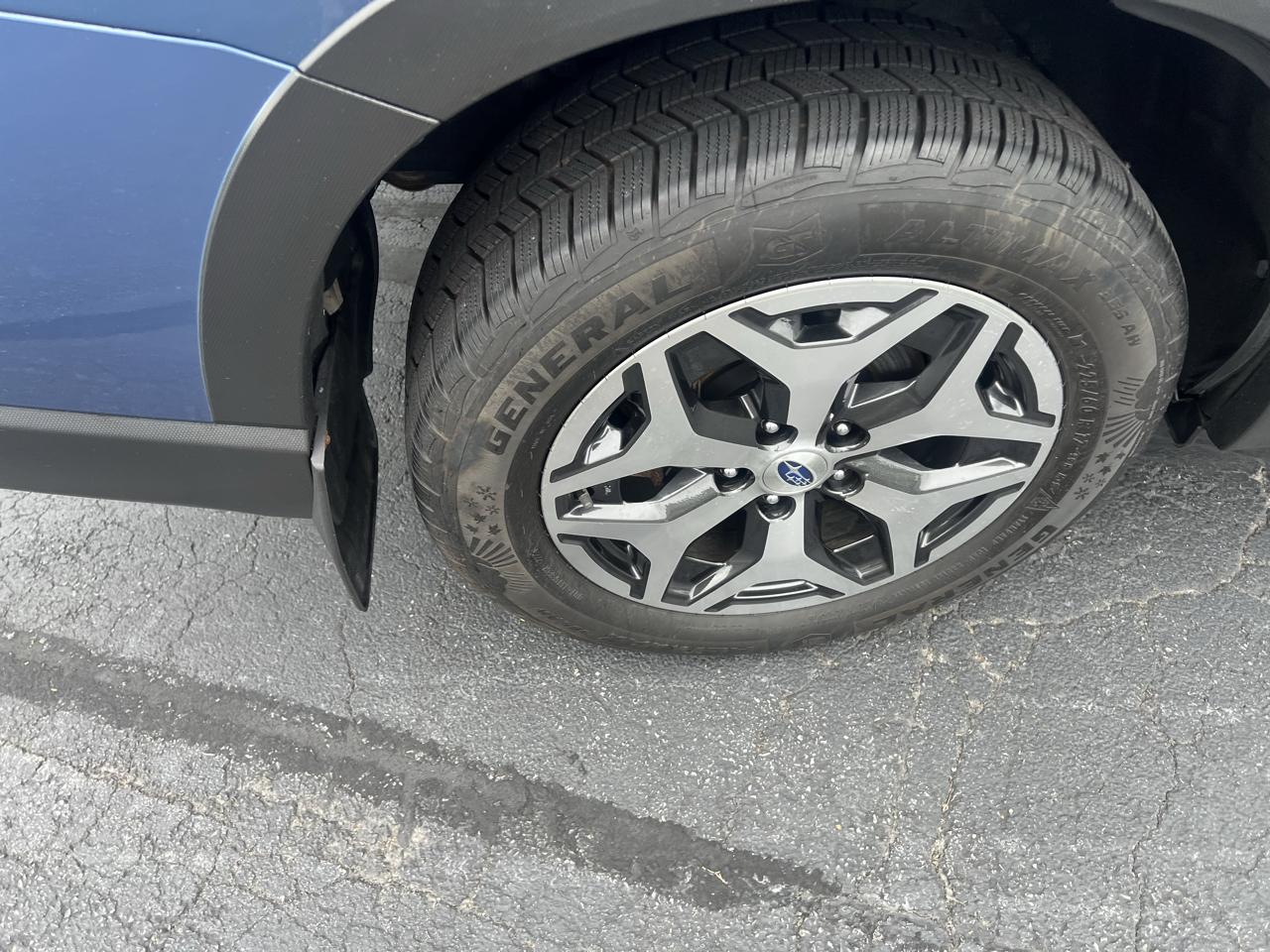 Subaru Forester Premium CVT 2023