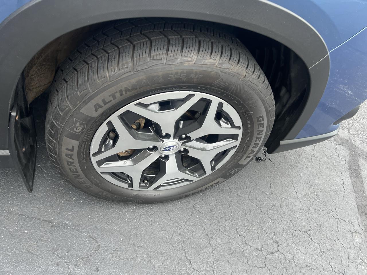 Subaru Forester Premium CVT 2023