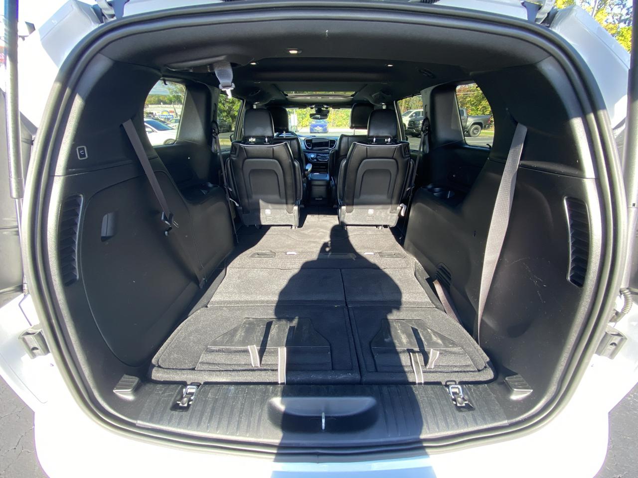 Chrysler Pacifica Limited FWD 2025