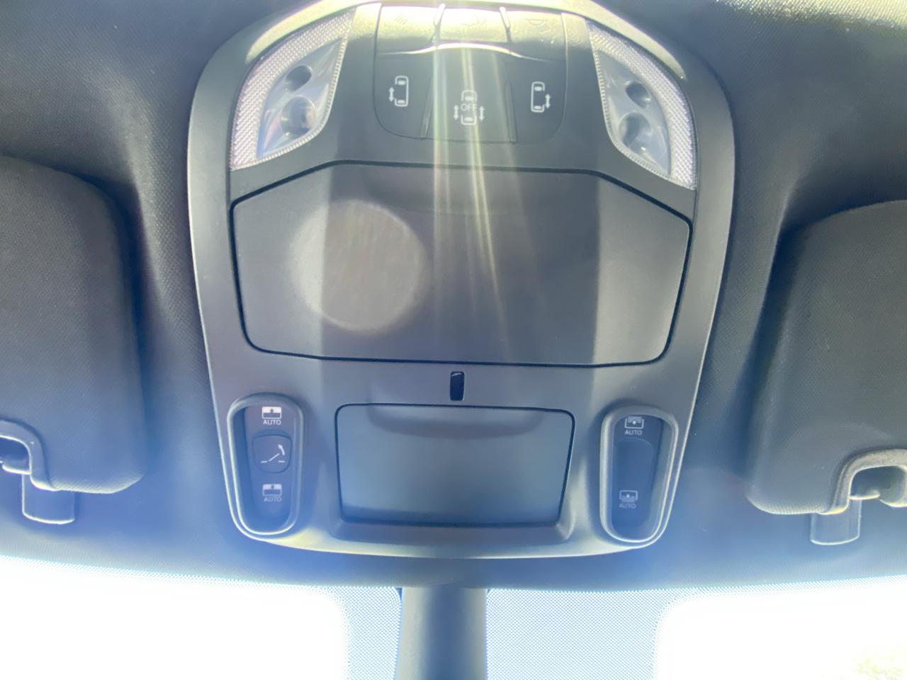 Chrysler Pacifica Limited FWD 2025