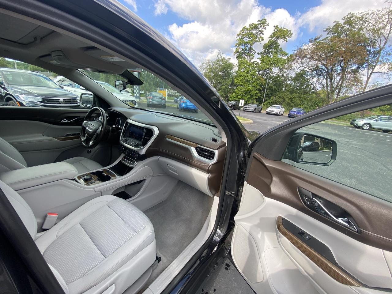 GMC Acadia AWD 4dr SLE 2020