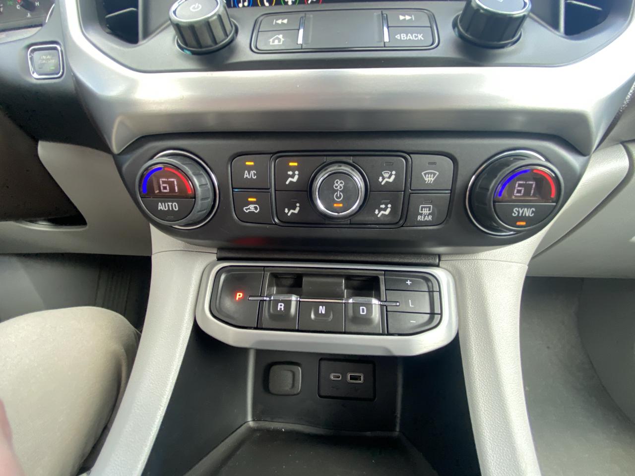 GMC Acadia AWD 4dr SLE 2020