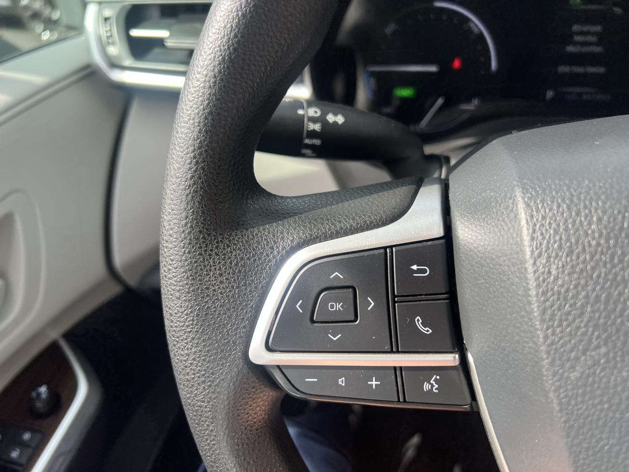 Toyota Sienna LE AWD 8-Passenger (Natl) 2021