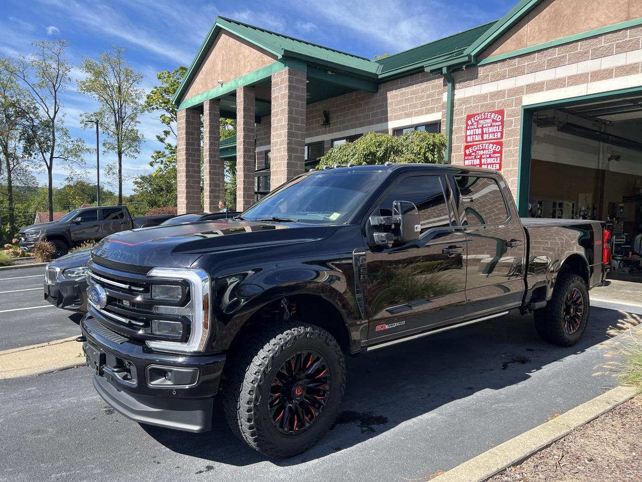 Ford Super Duty F-350 SRW Platinum 4WD Crew Cab 6.75' Box 2025