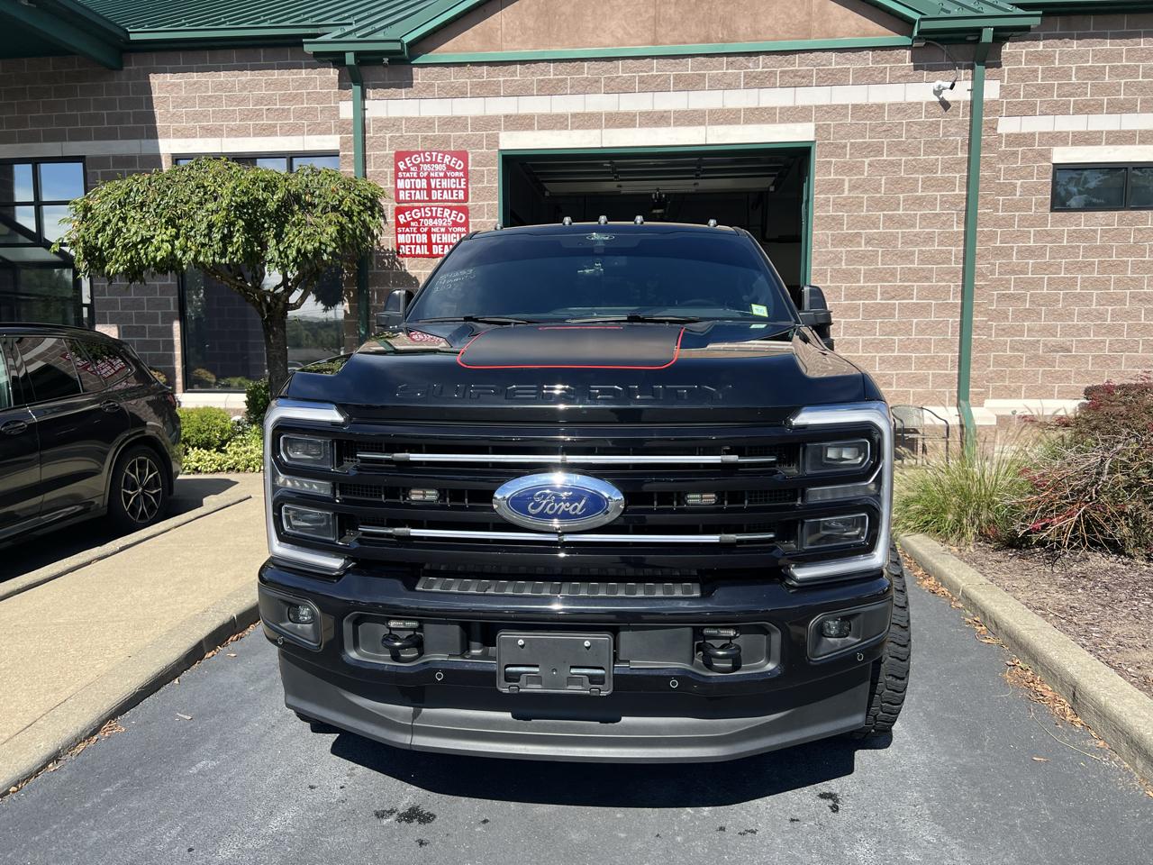 Ford Super Duty F-350 SRW Platinum 4WD Crew Cab 6.75' Box 2025