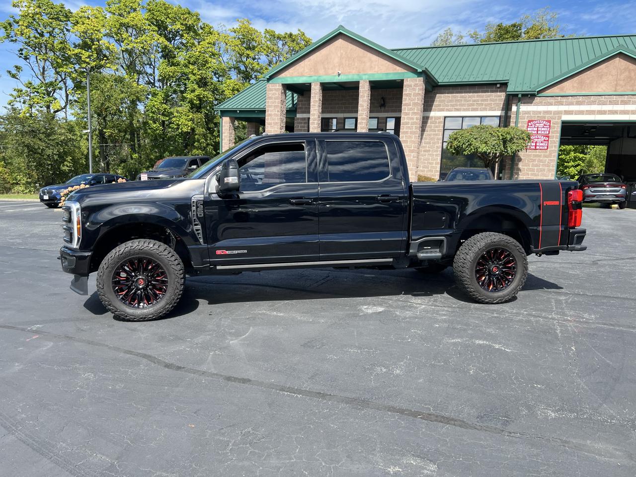 Ford Super Duty F-350 SRW Platinum 4WD Crew Cab 6.75' Box 2025