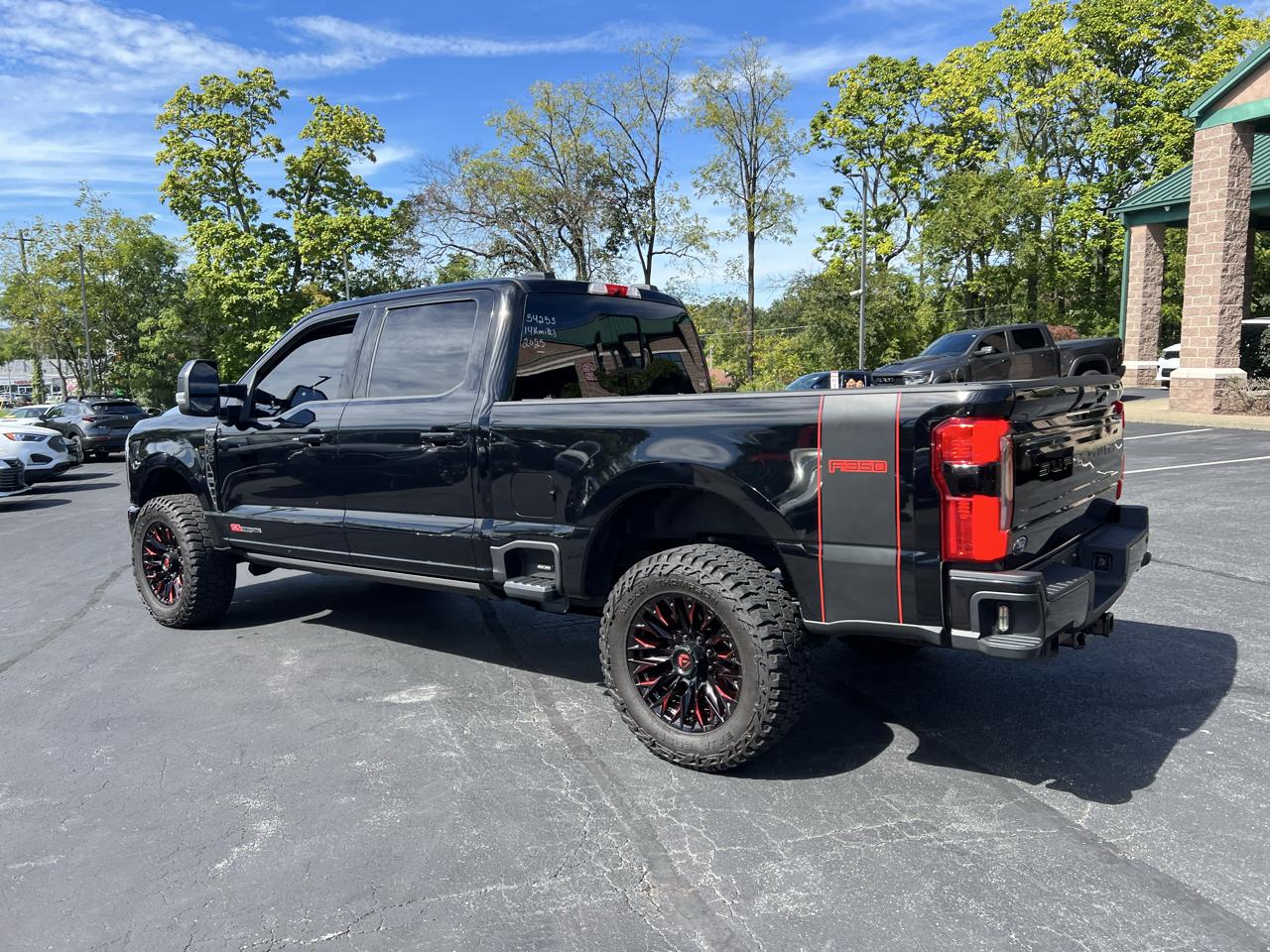 Ford Super Duty F-350 SRW Platinum 4WD Crew Cab 6.75' Box 2025