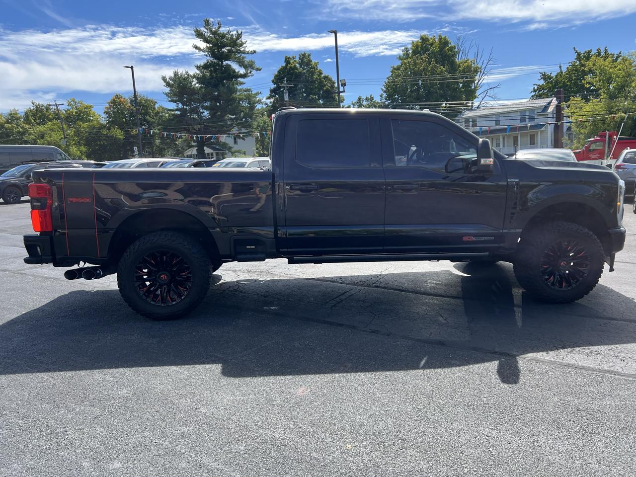 Ford Super Duty F-350 SRW Platinum 4WD Crew Cab 6.75' Box 2025