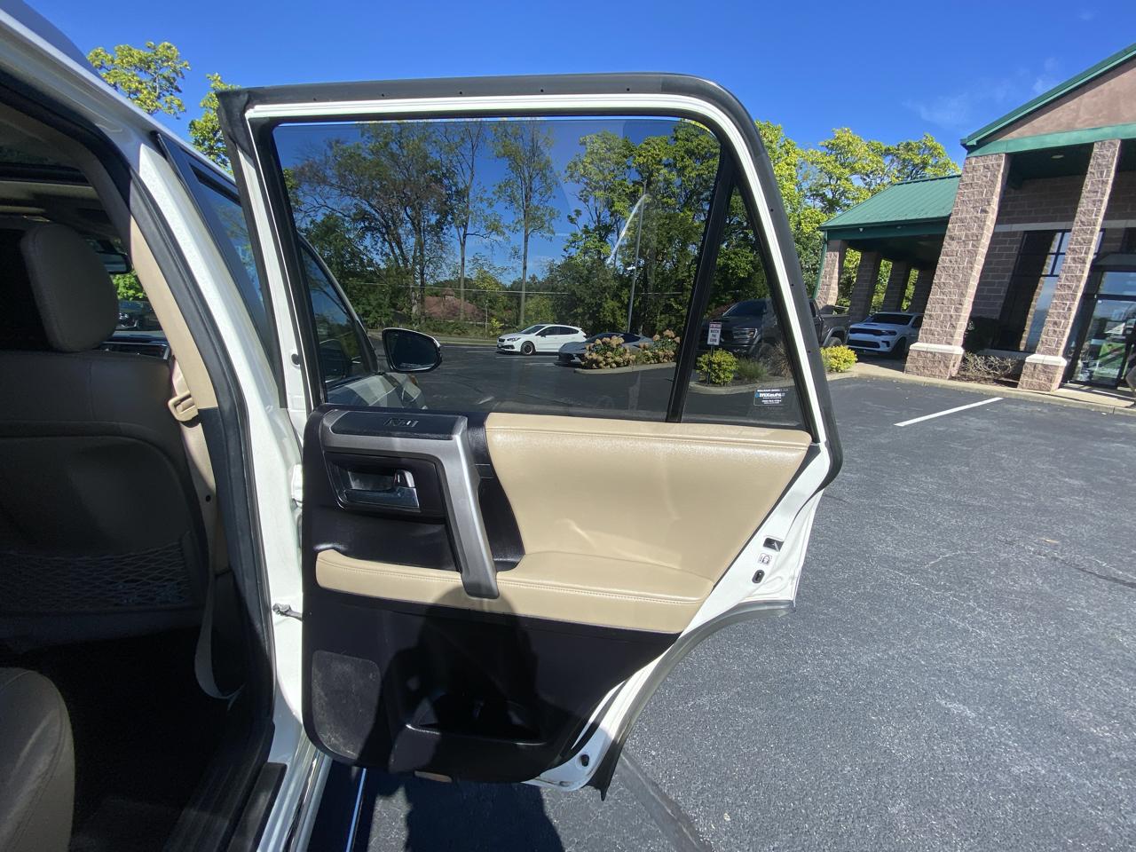 Toyota 4Runner 4WD 4dr V6 Limited (Natl) 2014
