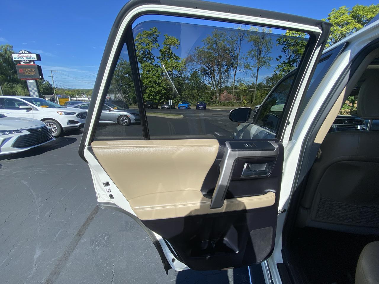 Toyota 4Runner 4WD 4dr V6 Limited (Natl) 2014