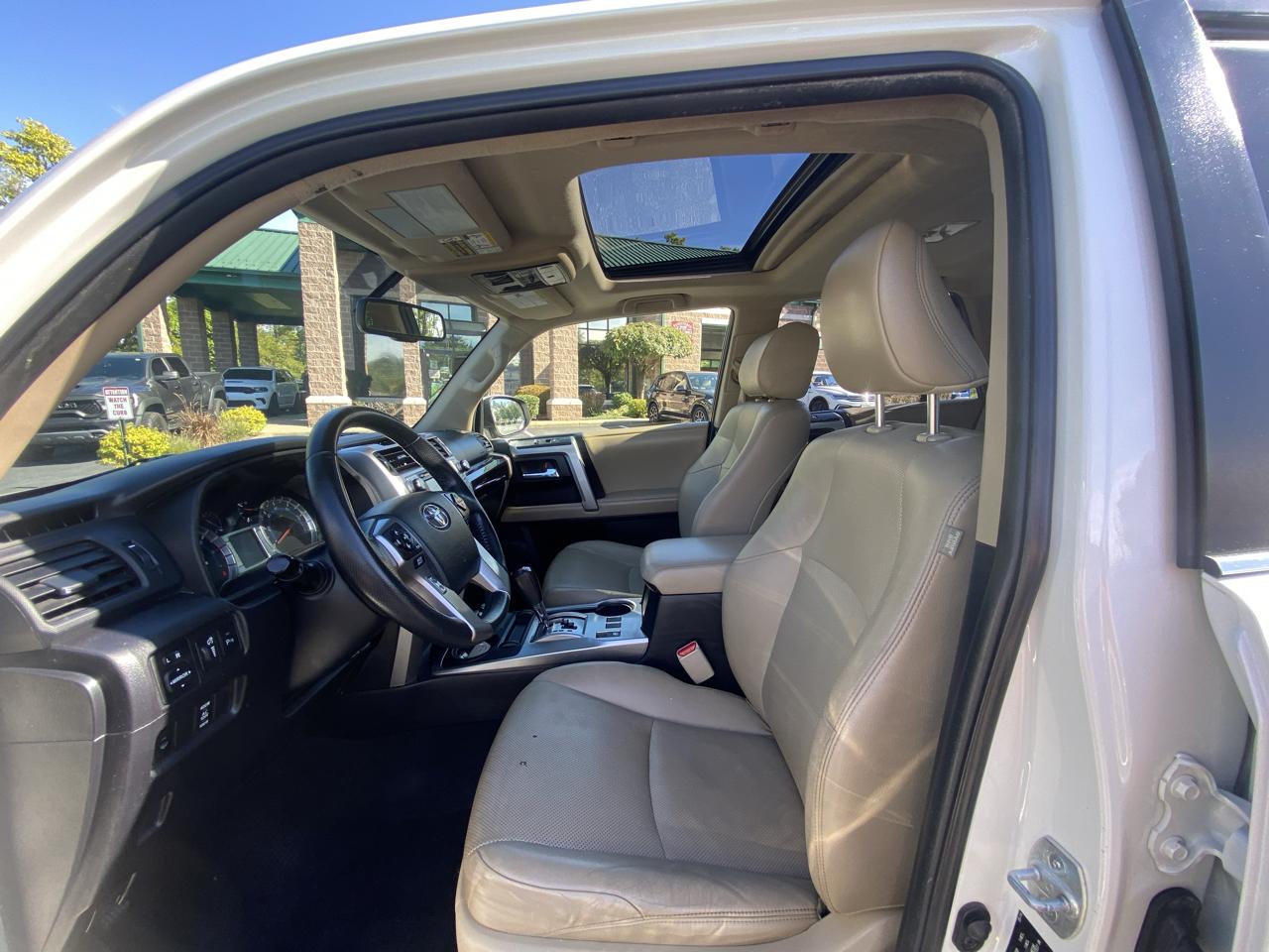 Toyota 4Runner 4WD 4dr V6 Limited (Natl) 2014