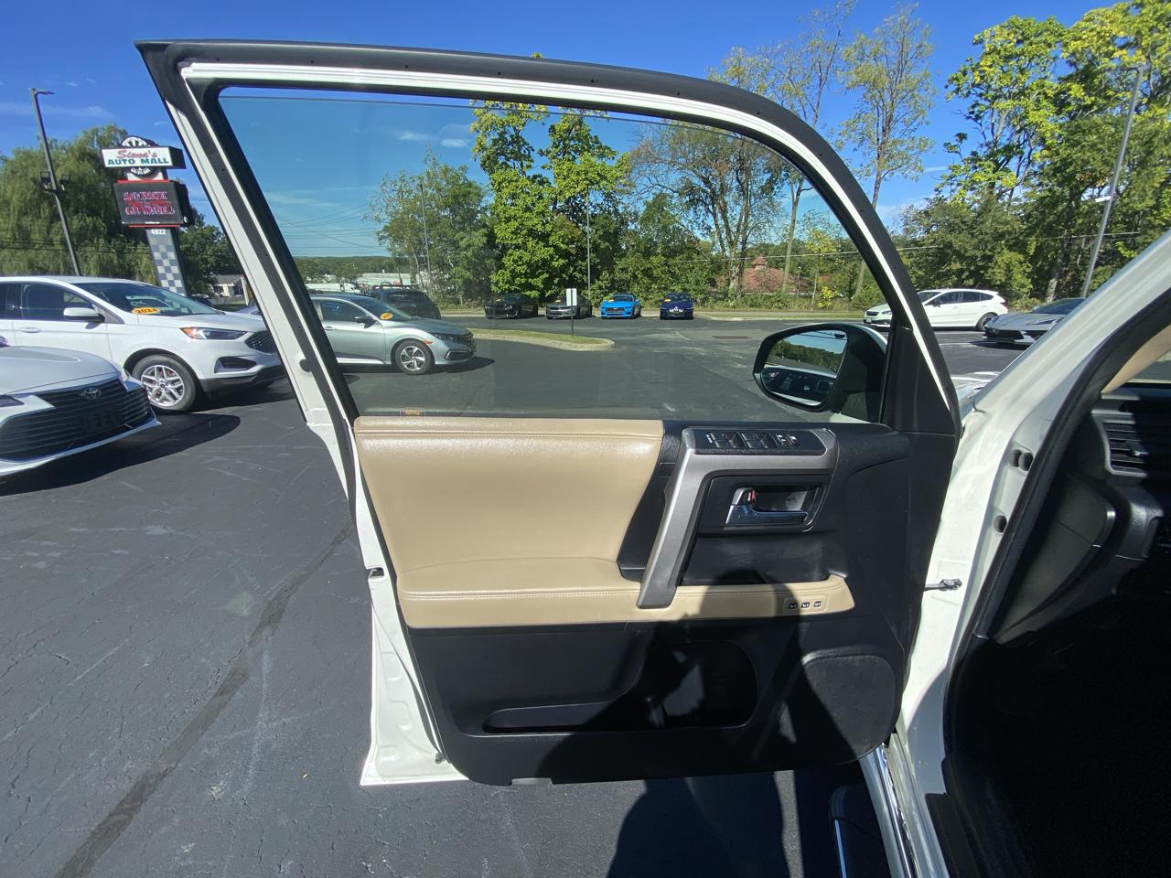 Toyota 4Runner 4WD 4dr V6 Limited (Natl) 2014