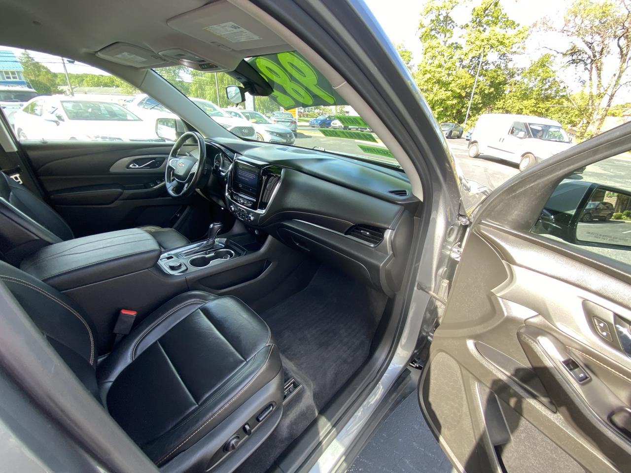 Chevrolet Traverse AWD 4dr LT Leather 2020