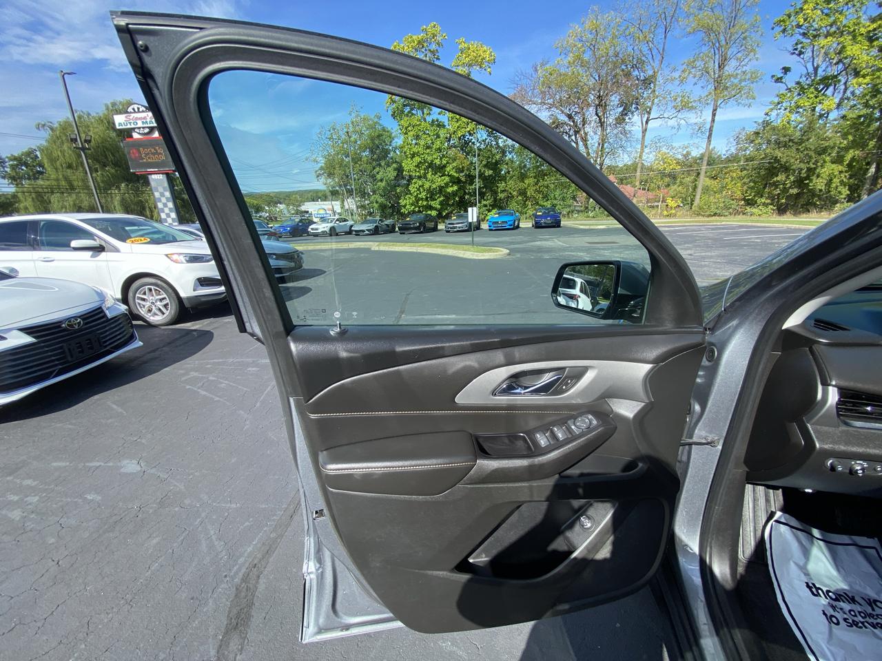 Chevrolet Traverse AWD 4dr LT Leather 2020