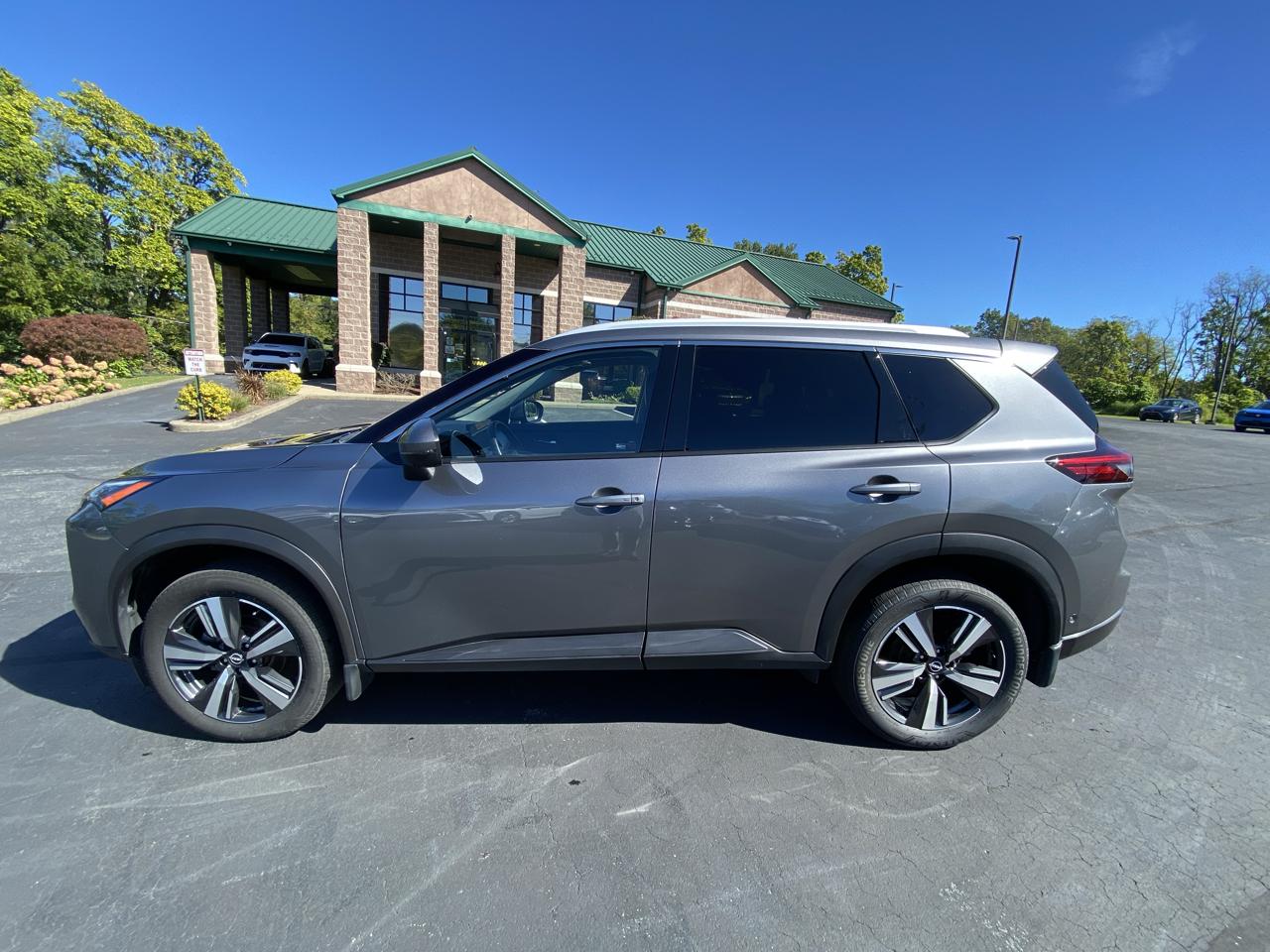Nissan Rogue AWD SL 2025