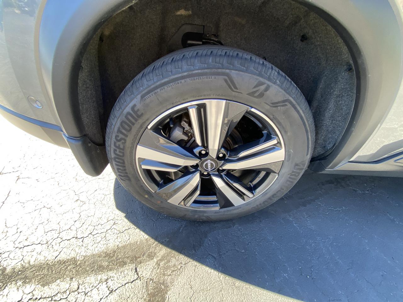 Nissan Rogue AWD SL 2025