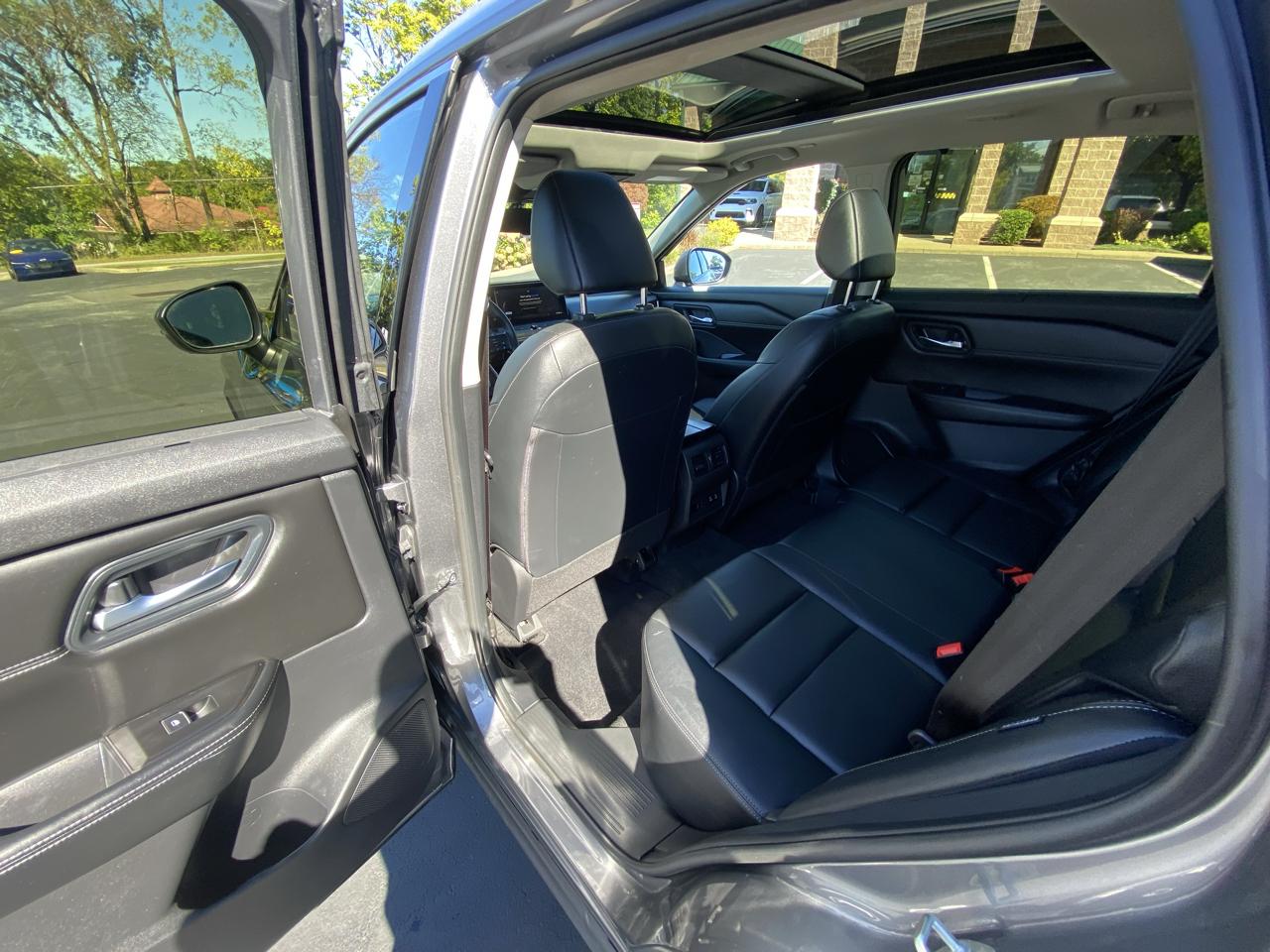 Nissan Rogue AWD SL 2025