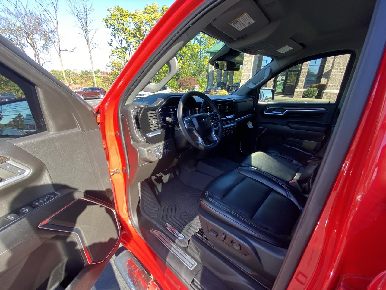 Chevrolet Silverado 1500 4WD Crew Cab 147" RST 2022