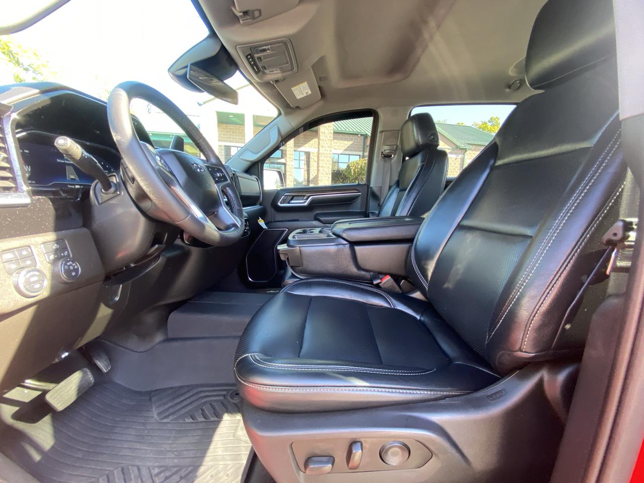 Chevrolet Silverado 1500 4WD Crew Cab 147" RST 2022