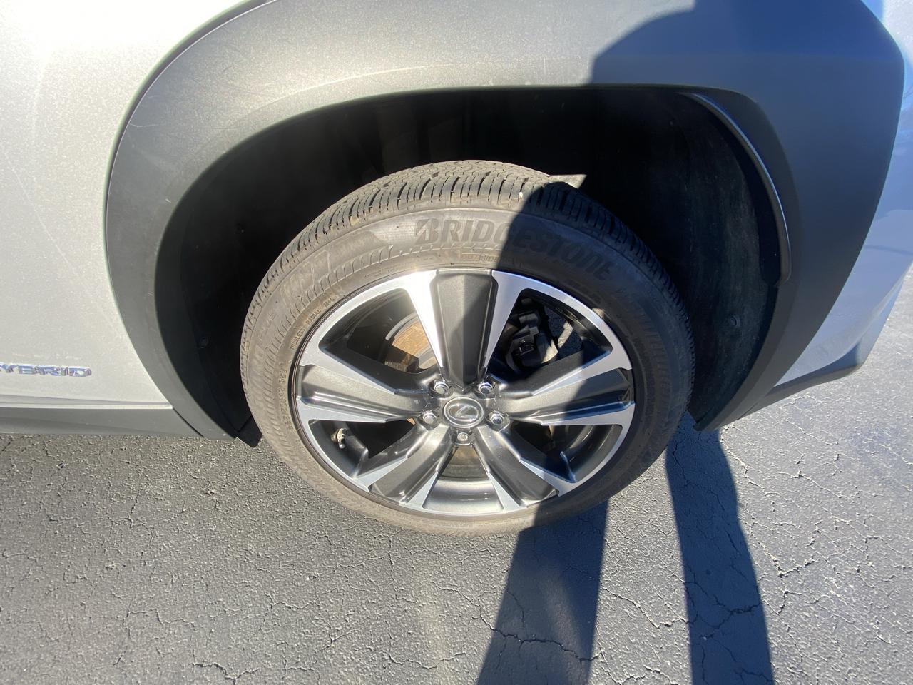 Lexus UX UX 250h AWD 2019