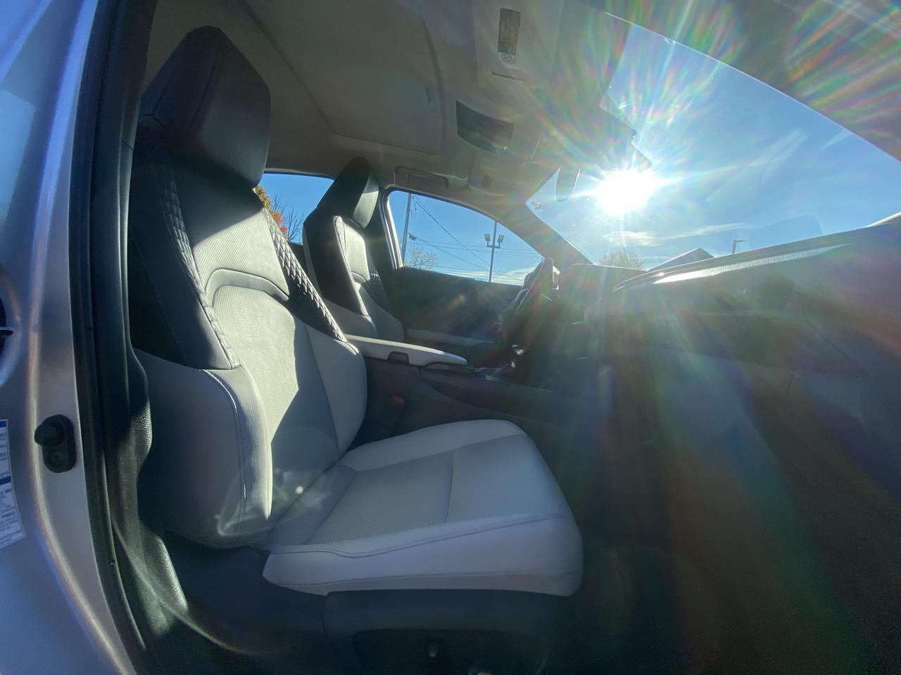 Lexus UX UX 250h AWD 2019