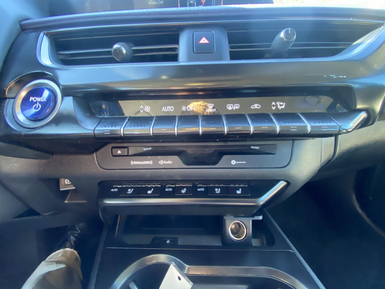 Lexus UX UX 250h AWD 2019