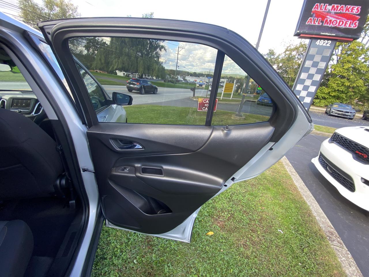 Chevrolet Equinox AWD 4dr LT w/1LT 2019