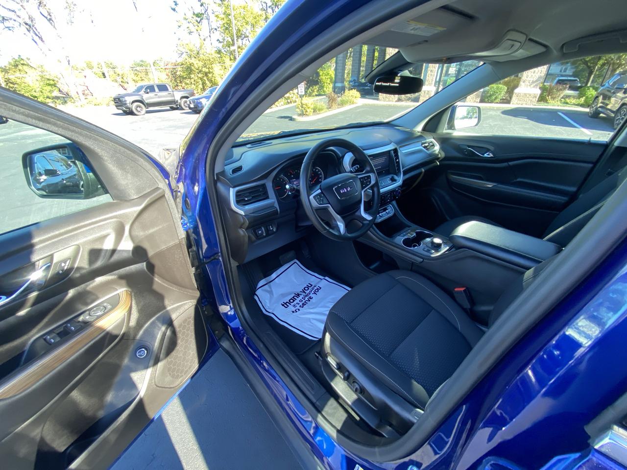 GMC Acadia AWD 4dr SLE 2023