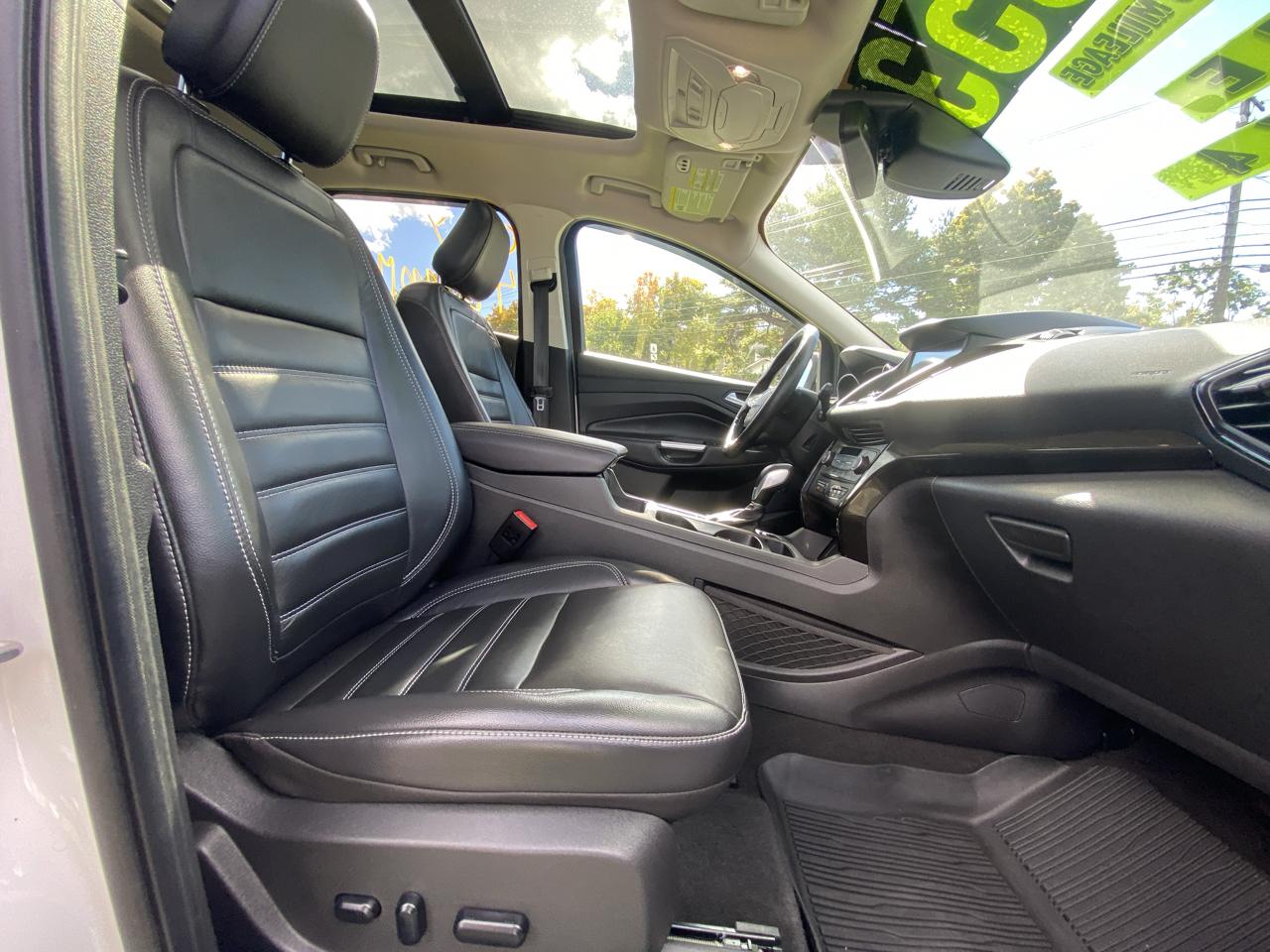 Ford Escape Titanium 4WD 2019