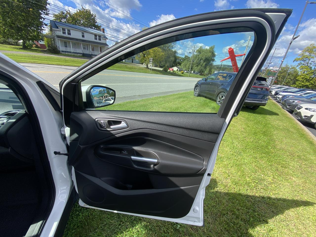 Ford Escape Titanium 4WD 2019