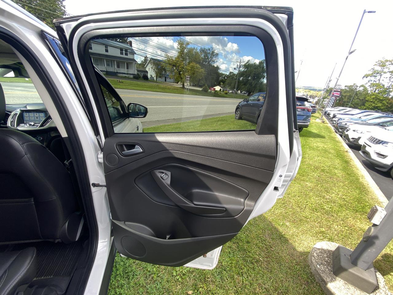 Ford Escape Titanium 4WD 2019