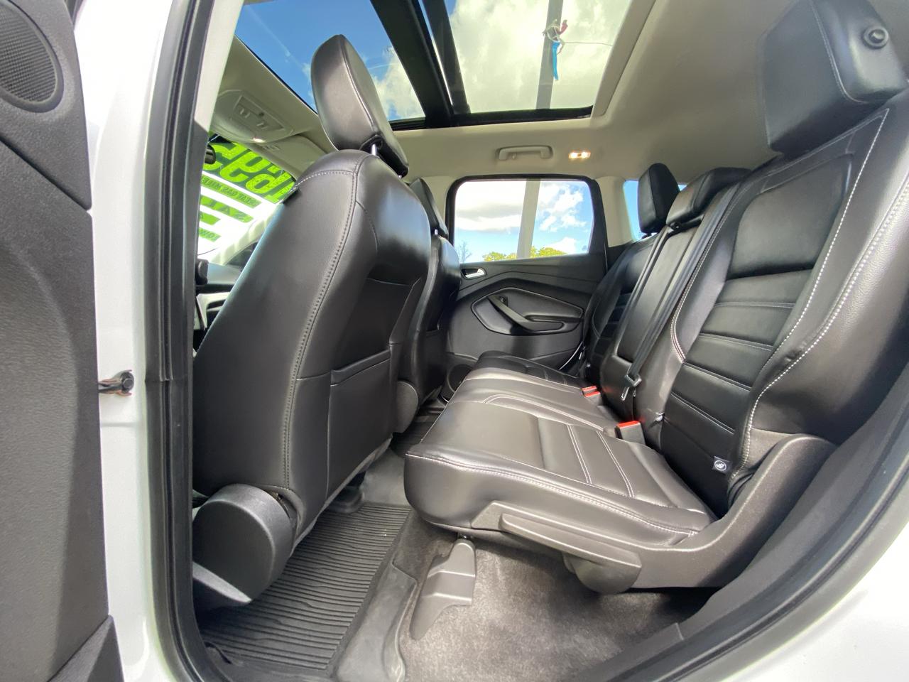 Ford Escape Titanium 4WD 2019