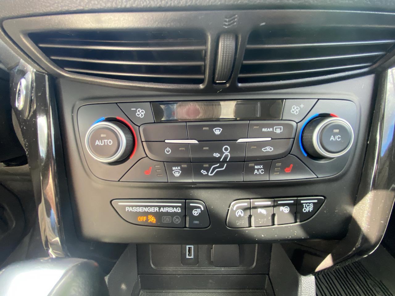 Ford Escape Titanium 4WD 2019